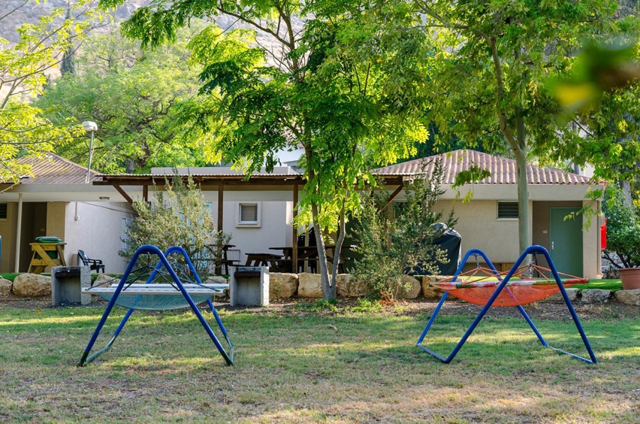 Bait Alfa Kibbutz Country Lodging Bet Alfa Bagian luar foto