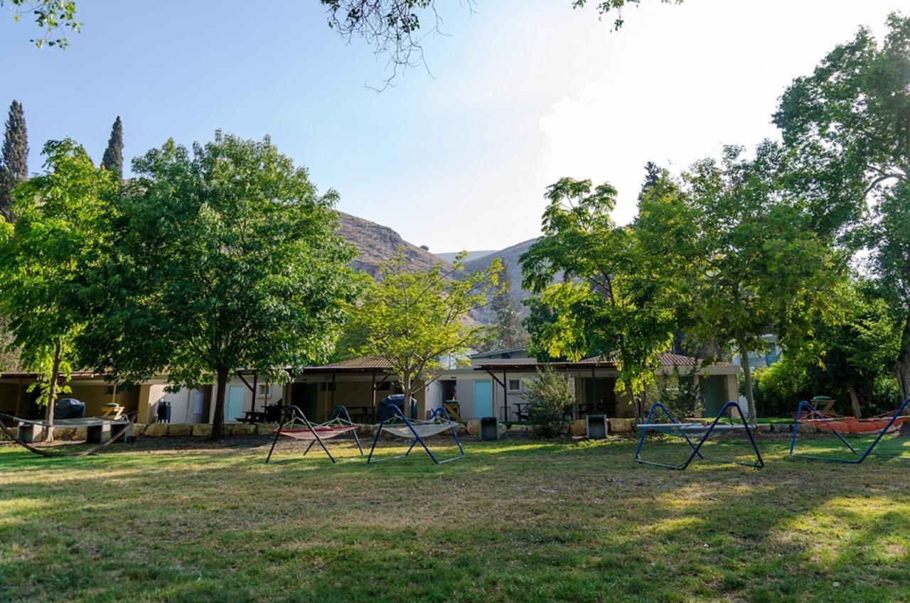 Bait Alfa Kibbutz Country Lodging Bet Alfa Bagian luar foto