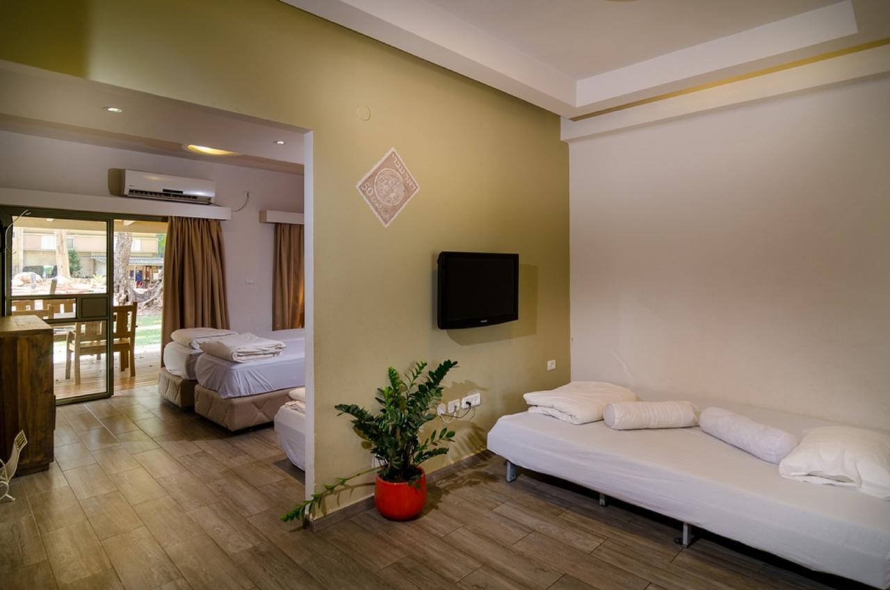 Bait Alfa Kibbutz Country Lodging Bet Alfa Bagian luar foto
